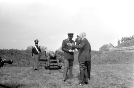 ZKH Prins Bernhard opent uitbreiding van het Vestingmuseum te Naarden Prins Bern, Bestanddeelnr 922-3867