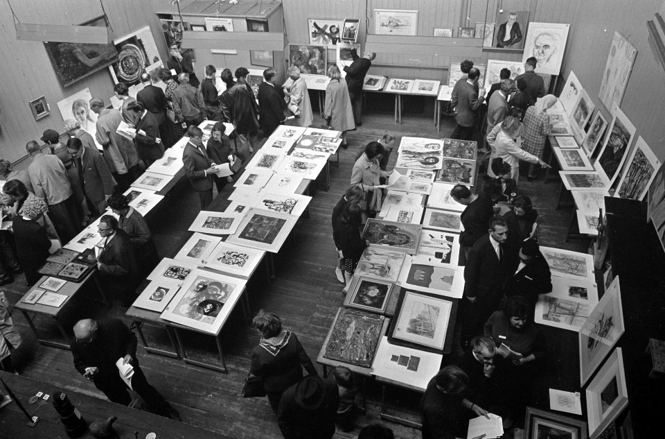 Zondagmiddag was het kijkdag in Frascati, Bestanddeelnr 920-4011