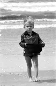 Zomer 1960, Daantje gewapend met bolhoed, Bestanddeelnr 911-4330
