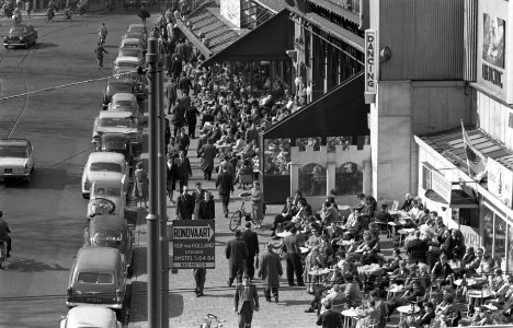 Zonnen op het Rembrandtsplein, Bestanddeelnr 912-2391 photo