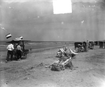 Zomerplaatjes op het strand langs de Noordzeekust, Bestanddeelnr 905-8097