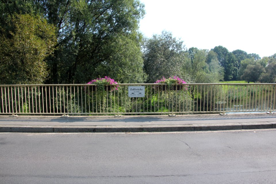Zollbruecke Kossenblatt