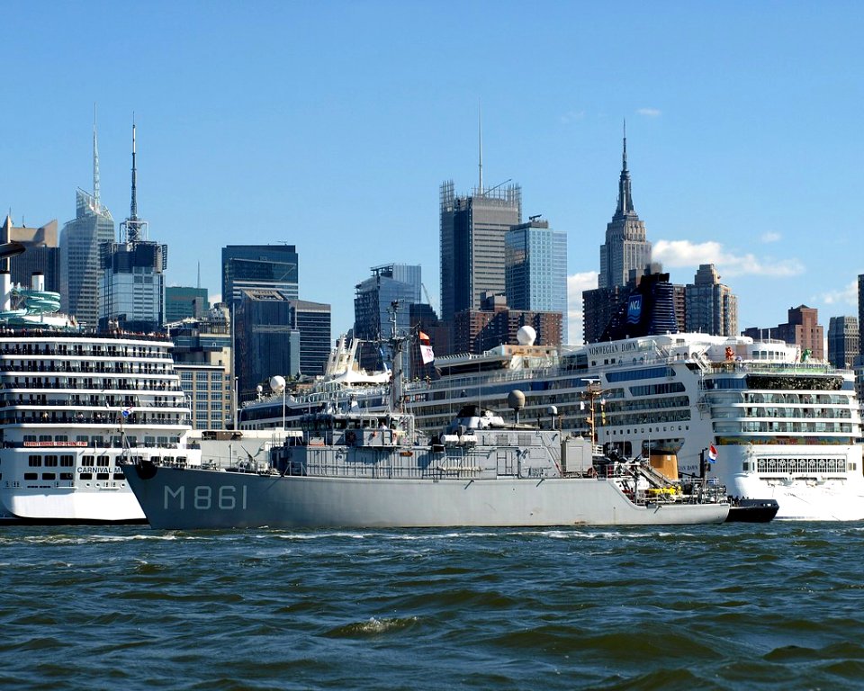 Zr. Ms. Urk New York