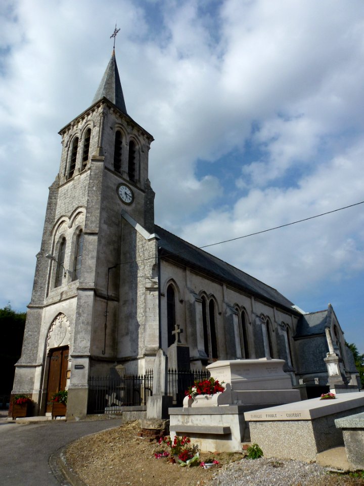 Zouafques (Pas-de-Calais, Fr) église Saint-Martin extérieur