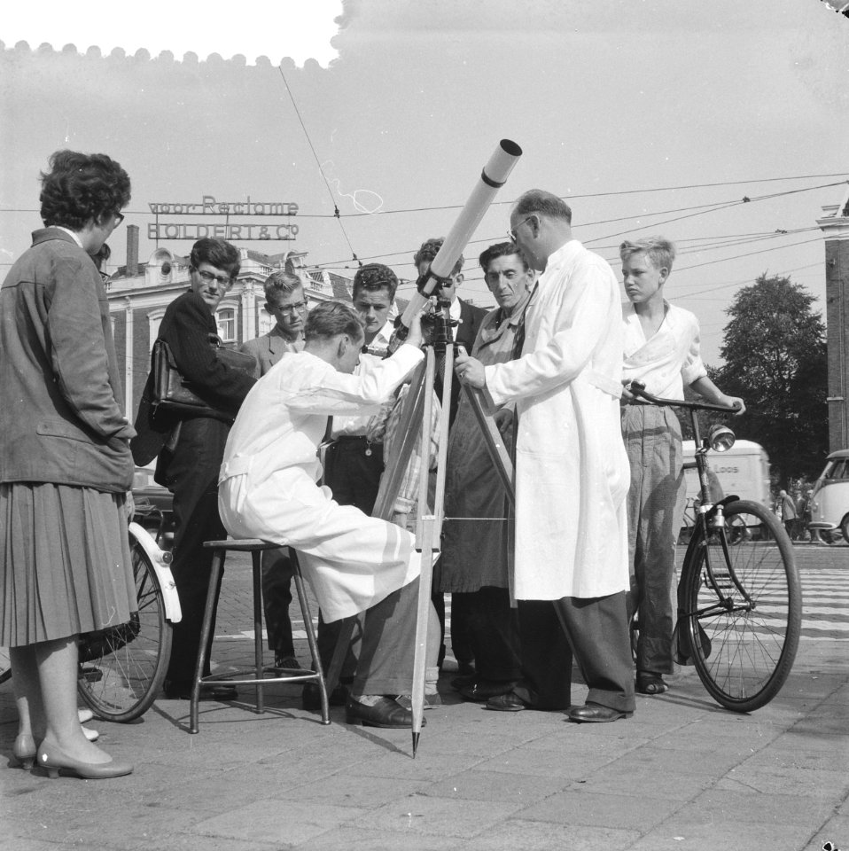 Zonsverduistering, Bestanddeelnr 910-7226
