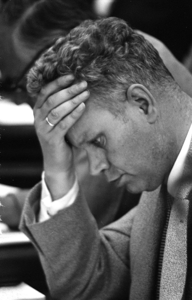 Zitting der Tweede Kamer, debatten over loonpolitiek voorzitter NVV Roemers, Bestanddeelnr 910-5337