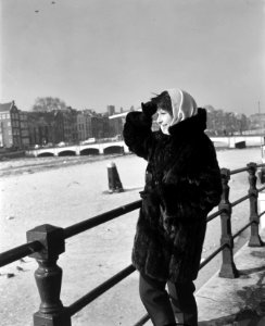 Zizi Jeanmaire in Amsterdam langs de Amstel, Bestanddeelnr 914-8723