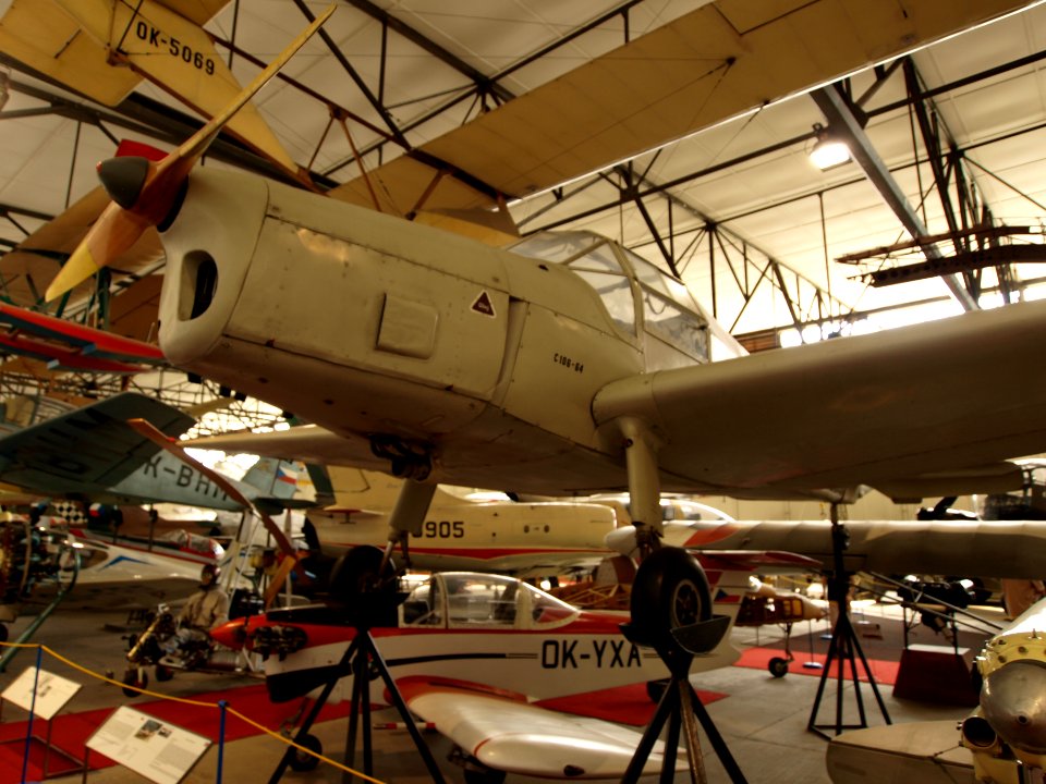 Zlin Z-381 (Bücker Bü 181 Bestmann) C-106-64 pic2