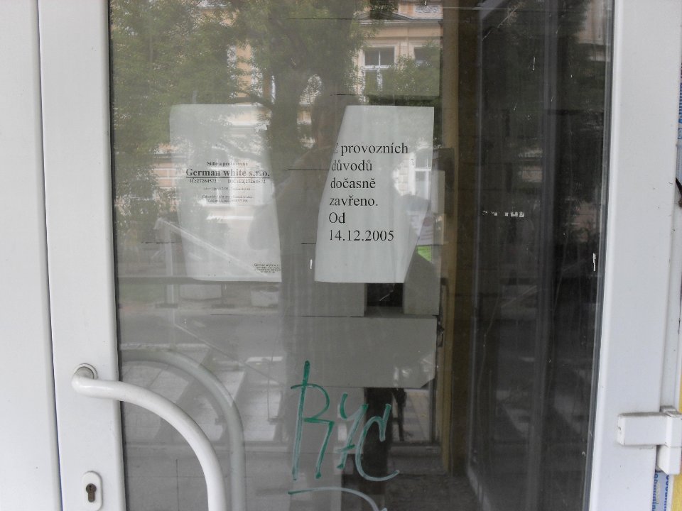 Zrušená sámoška v Lipové ulici 1