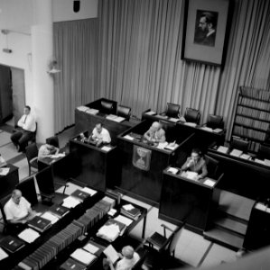 Zitting in de Knesset (parlement), Bestanddeelnr 255-2241