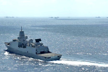 Zr.Ms. De Ruyter SNMG2-2