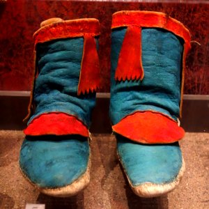 Zuni Kachina boots, c. 1890 - Bata Shoe Museum - DSC00509