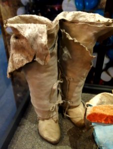Zuni boots, c. 1910 - Bata Shoe Museum - DSC00484