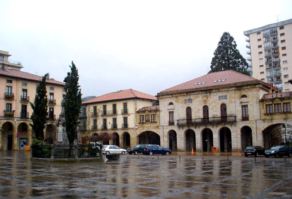 Zumarraga - Plaza de Euskadi 1