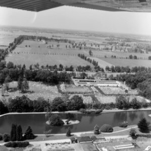 Zwembaden, vijvers, overzichten, Bestanddeelnr 250-8695