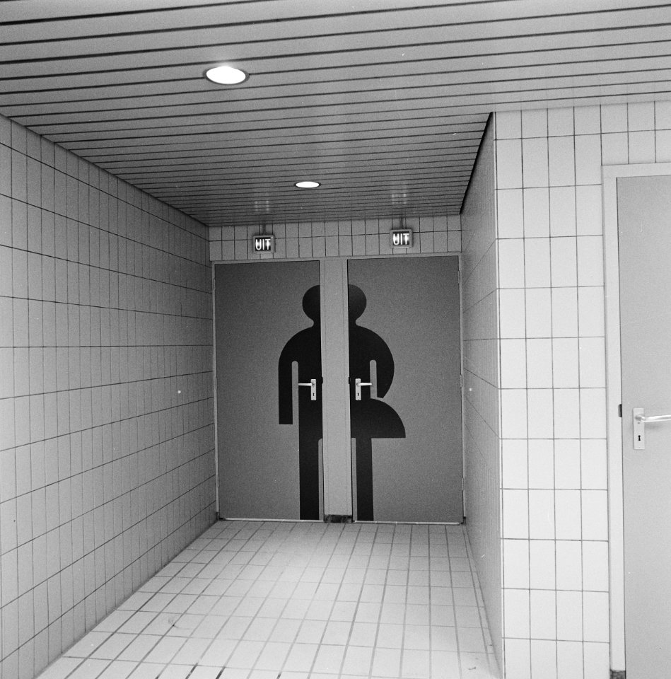 Zwembaden, interieur, deuren, vrouwentekening, Bestanddeelnr 251-7012