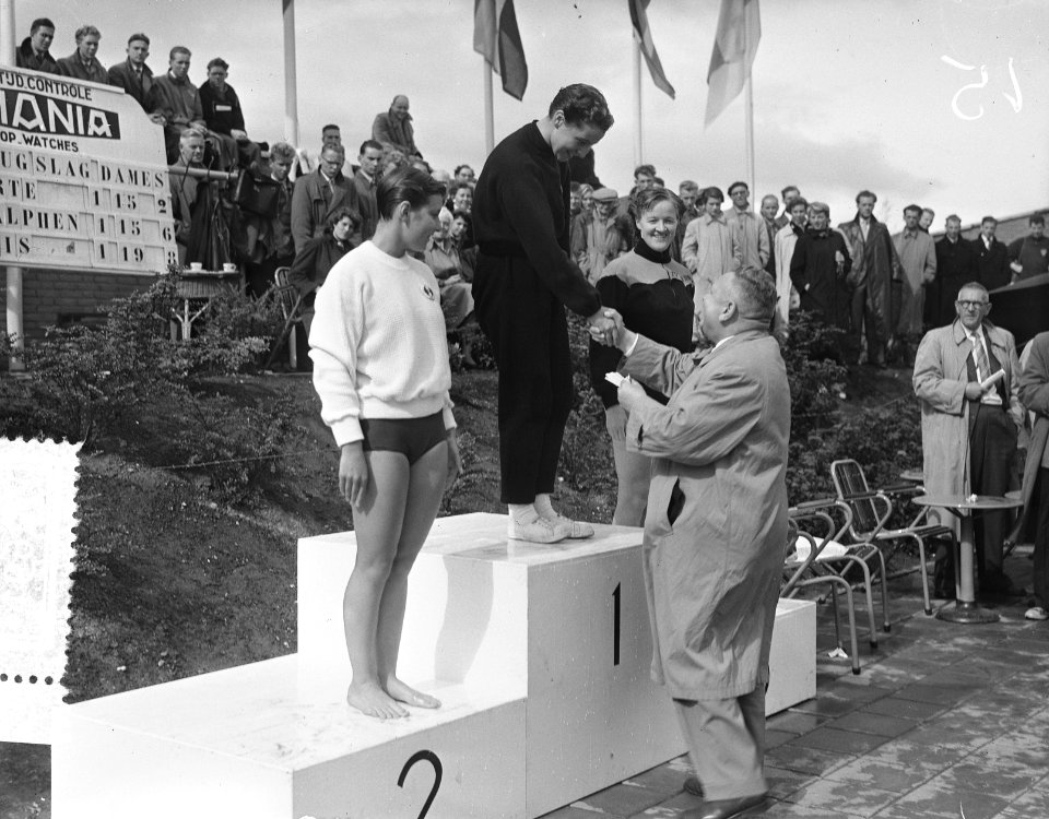 Zwemkampioenschap Nederland Groningen, 100 m rugslag dames, Bestanddeelnr 907-2691