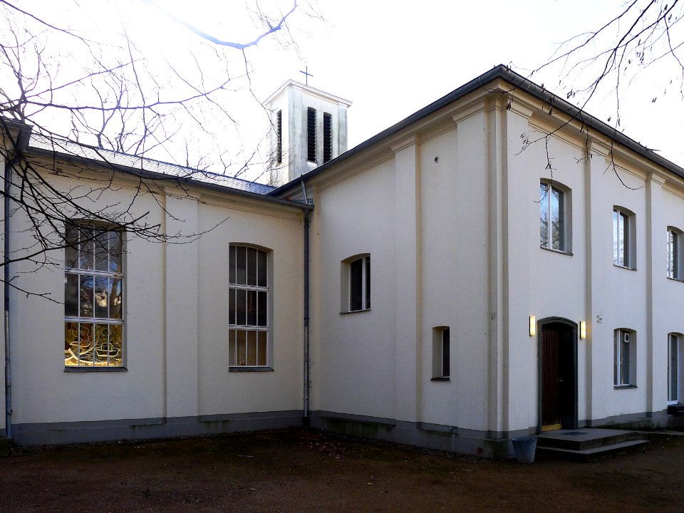 Zur Wiederkunft Christi (Berlin-Südende) Kirchenschiff und Gemeindehaus