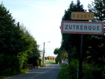 Zutkerque (Pas-de-Calais) city limit sign