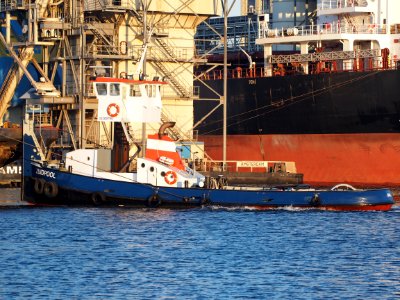 Zuidpool ENI 02309795 pushing Marika ENI 02317283, Port of Amsterdam pic3