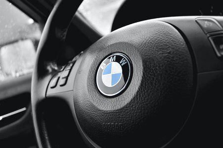 Motor dashboard steering wheel photo