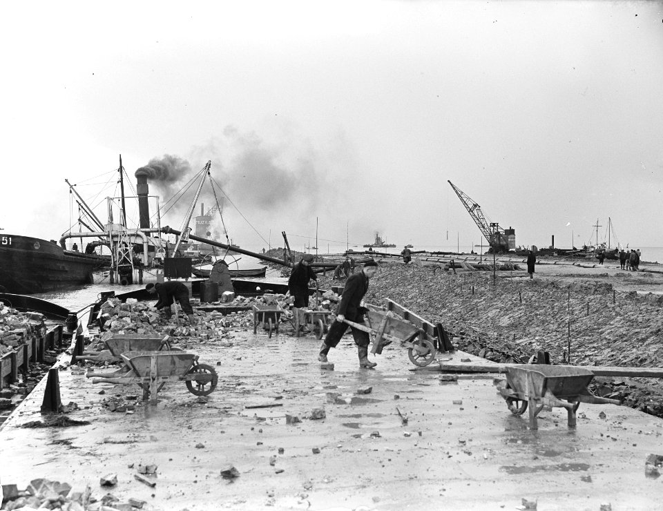 Zuidoostpolder dijk in midden van de Zuiderzee, Bestanddeelnr 904-2943