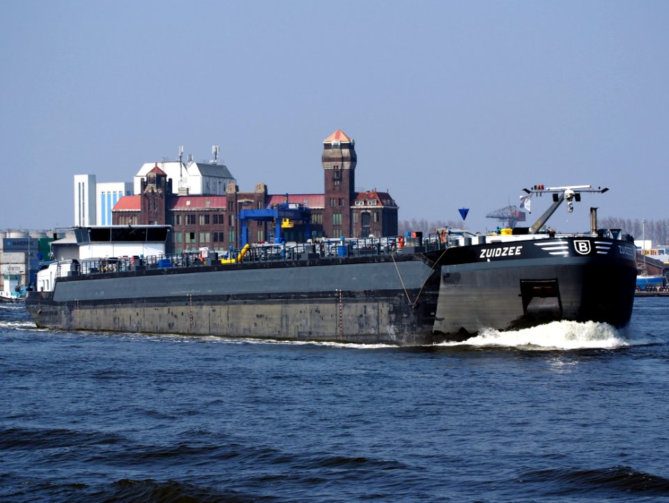Zuidzee - ENI 06004070, Noordzeekanaal, Port of Amsterdam, pic4