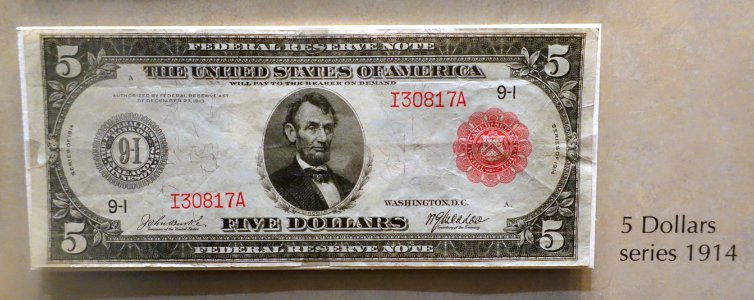 5 Dollars, United States, series 1914 - National Museum of American History - DSC00318