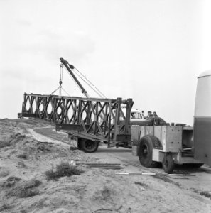 Aanleg en verbeteren van wegen, dijken en spaarbekken, funderingen, plaatbelasti, Bestanddeelnr 161-0579