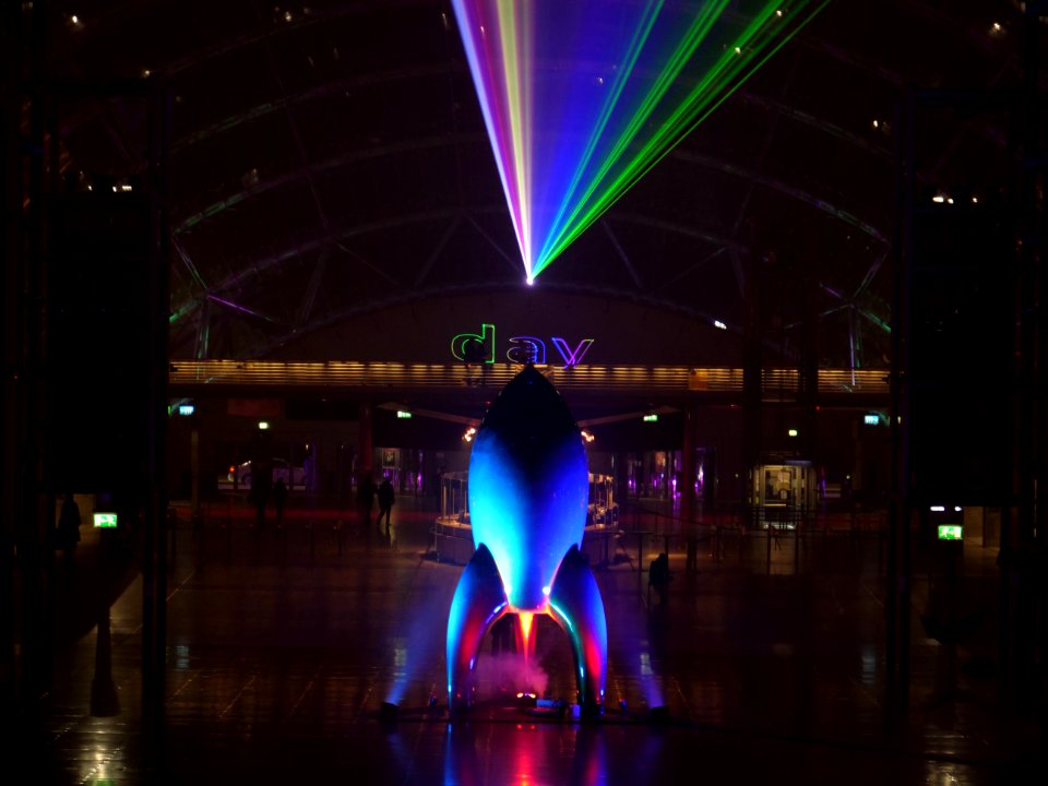 36C3 glass hall on day 2 12