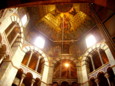 Aachen Kaiserdom Innen Kuppel 1