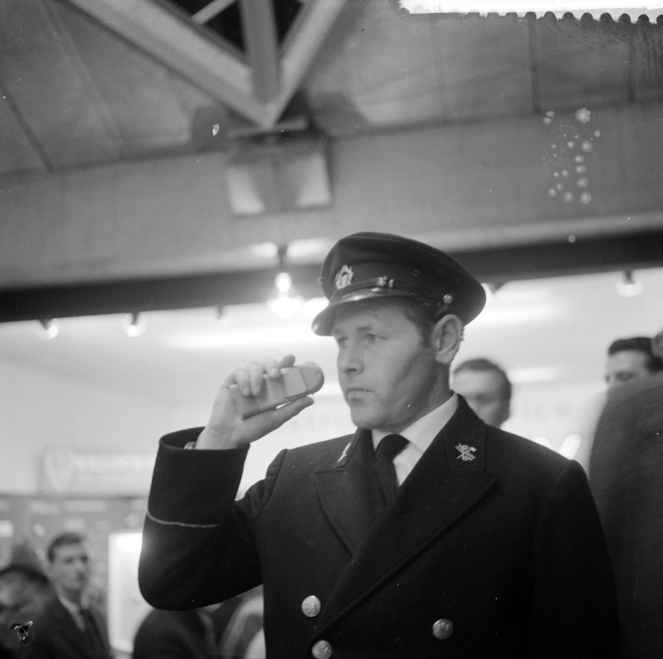 Aanrijding Vondelingenweg te Rotterdam, Bestanddeelnr 912-0701