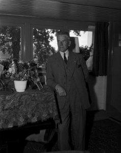 9 juni as wordt Clinge Doornbos 75 jaar, Bestanddeelnr 910-4147