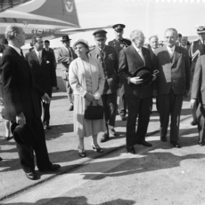 Aankomst president van Israel Isaac Ben Zwi op Schiphol, Bestanddeelnr 909-7108