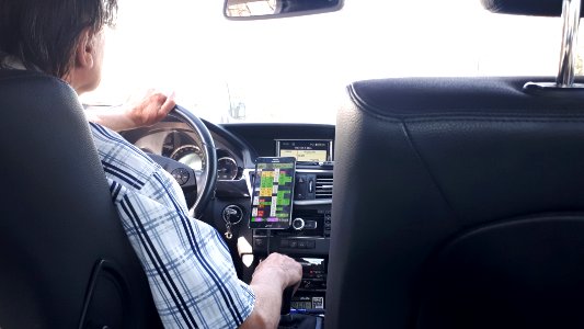 20180413-150558-poland-taxi-warsaw-2018