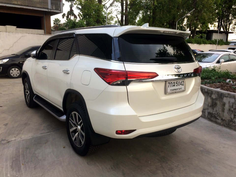 2017-2018 Toyota Fortuner (AN160) 2.4 V SUV (22-03-2018) 03