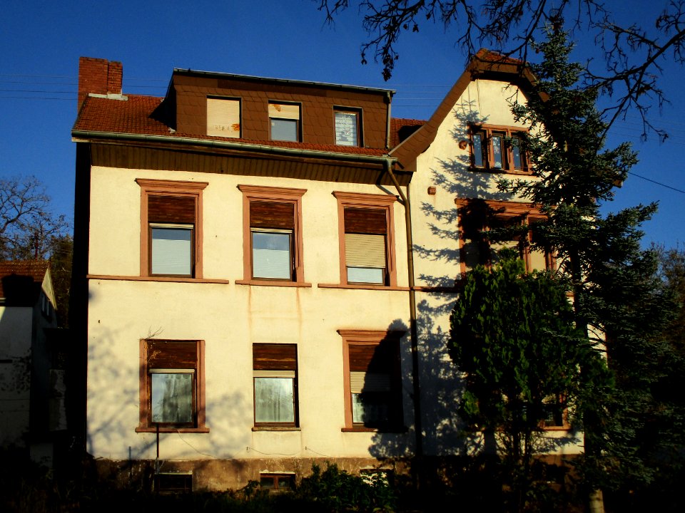 20201106Saarbrücker Straße 25Brebach5
