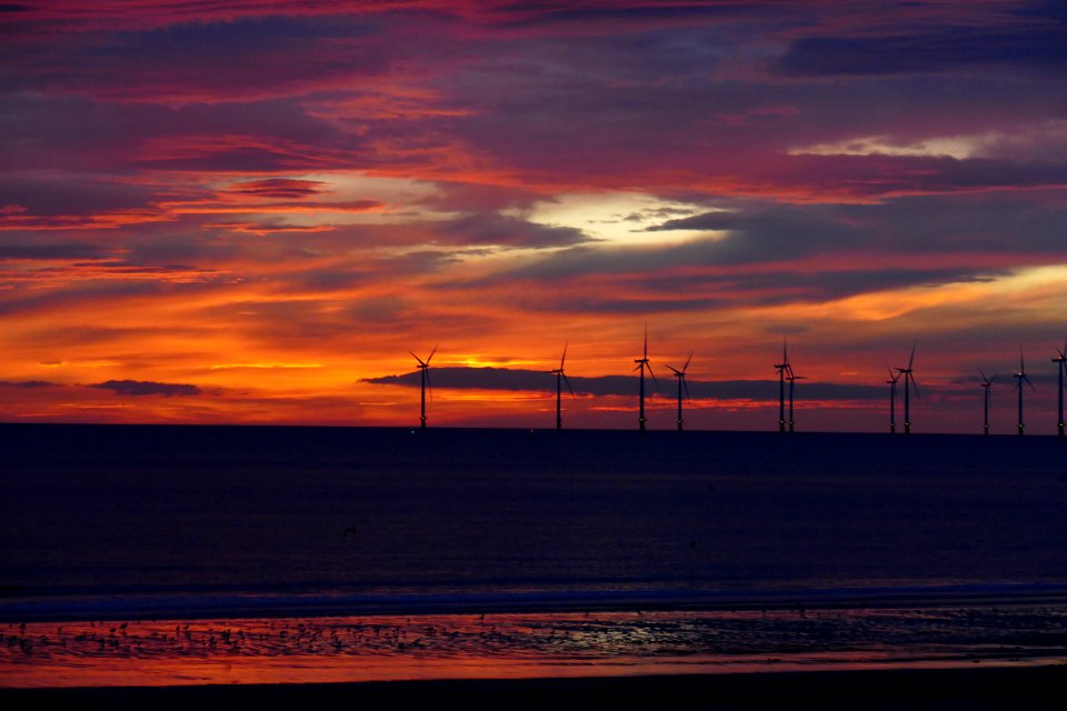 2018.10.09.060349 Dawn Wind Mills Seaton Carew UK