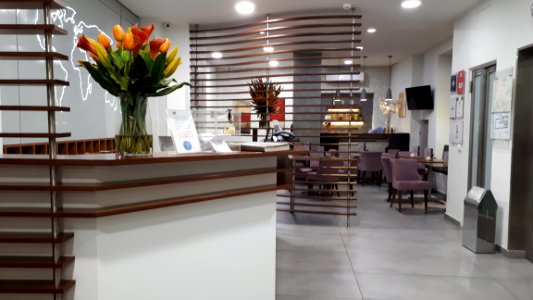 20181017 pan hotel athens lobby