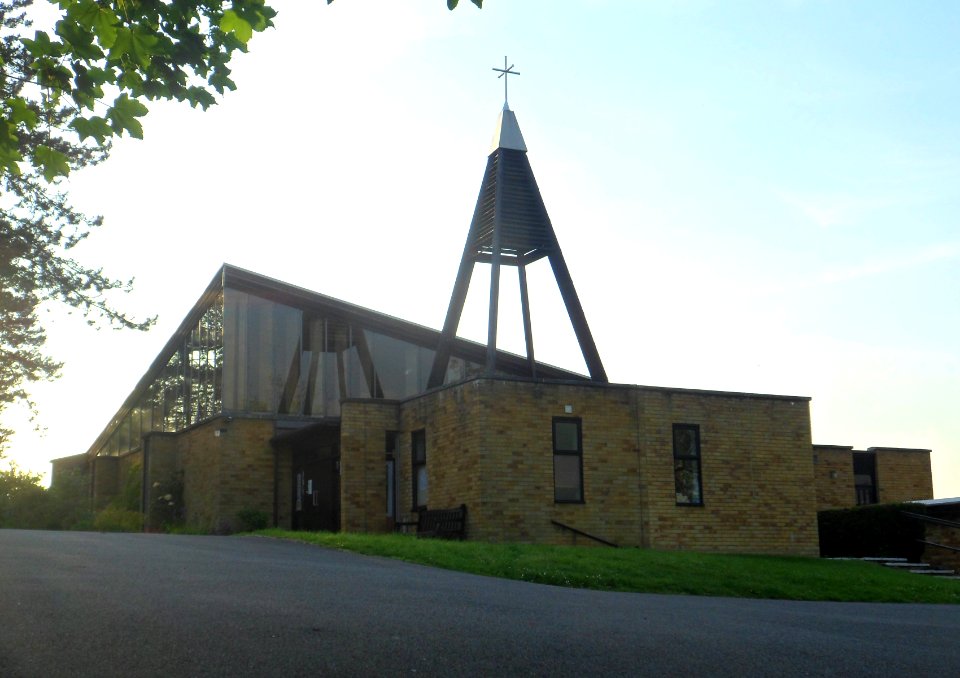All Saints Church, Vicarage Gate, Onslow Village, Guildford (May 2014) (1)