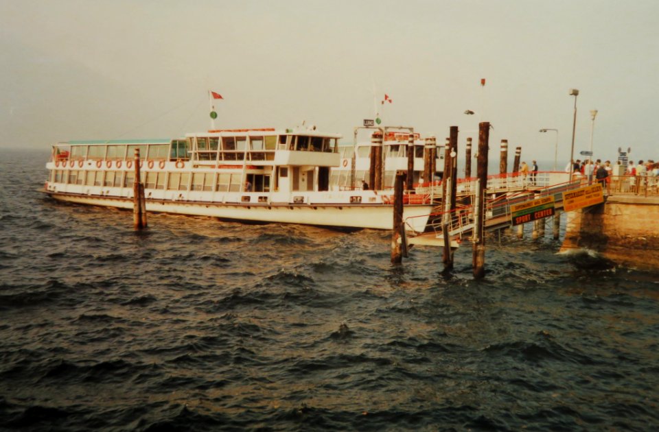 AIMG 5350 Schiff an einem Anleger 1960er