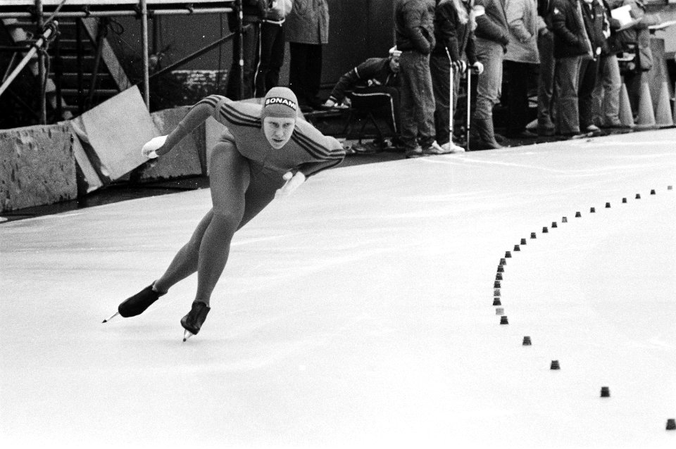 Alie Boorsma in actie, Bestanddeelnr 932-4921