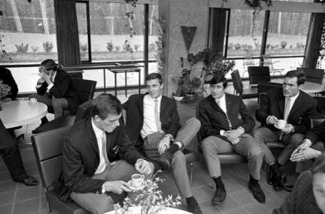 Ajax in KNVB-sportcentrum Zeist, v.l.n.r. Keizer, Soeteko en Swart, Bestanddeelnr 920-1183