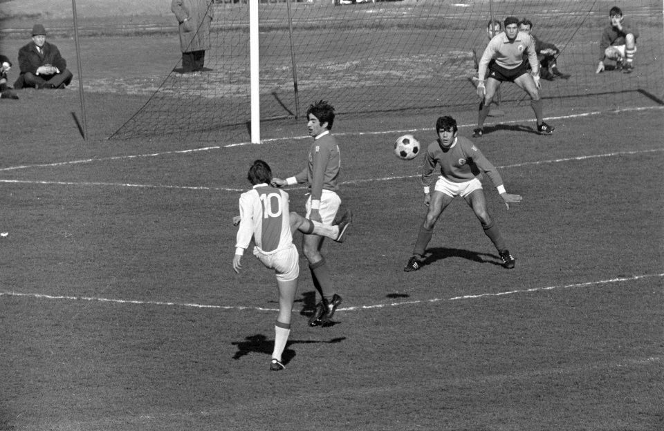 Ajax tegen Benfica 3-0, beslissingswedstrijd kwartfinale Europacup I te Parijs s, Bestanddeelnr 922-1701