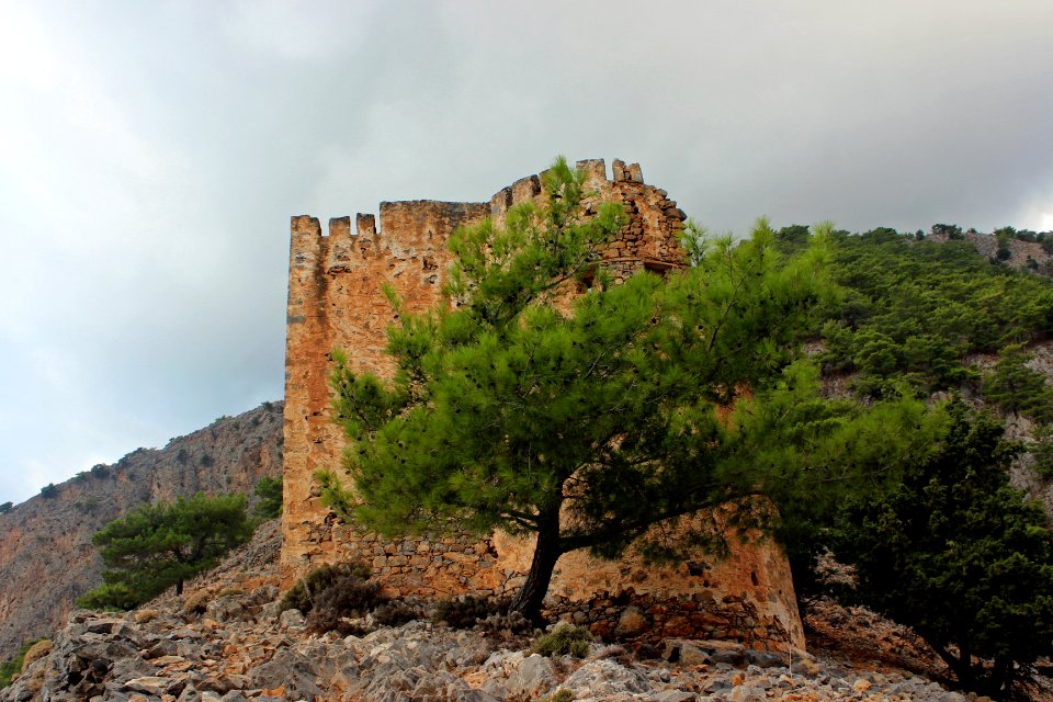 Agia Roumeli - ruined castle – 02
