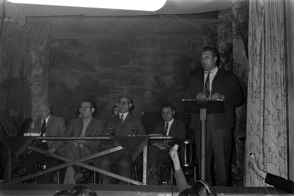 Actiecomites bijeen voor Volkscongres van het Noorden in Oude Pekela, Bestanddeelnr 924-9256