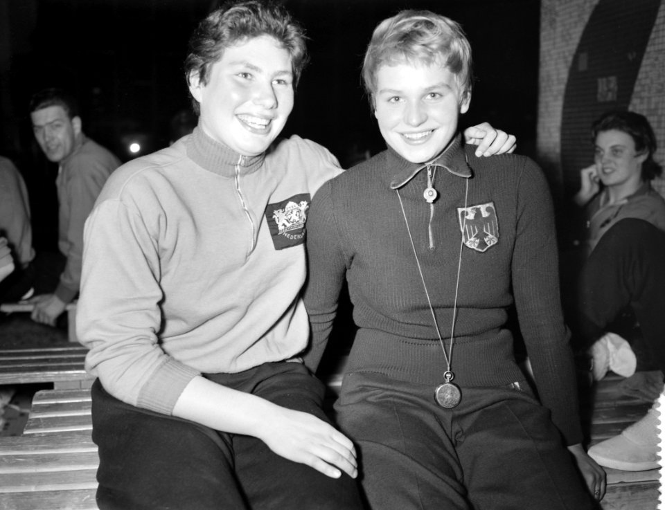 Ada den Haan (l) en Urselman (Dld) rechts duitsland en nederland, Bestanddeelnr 909-3744