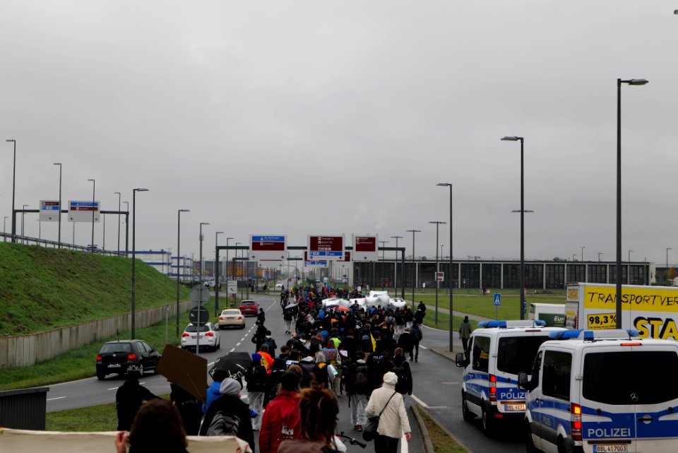 Abgehoben demonstration against BER opening 2020-10-31 91