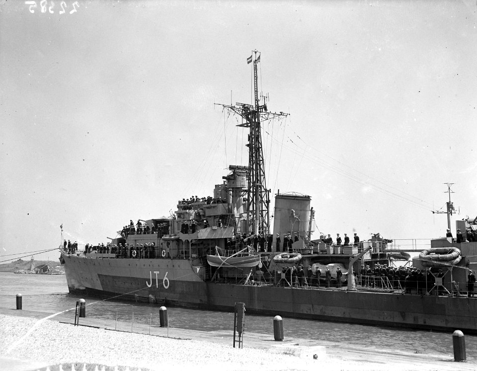 Aankomst Hr Ms Kortenaer, Bestanddeelnr 902-2385