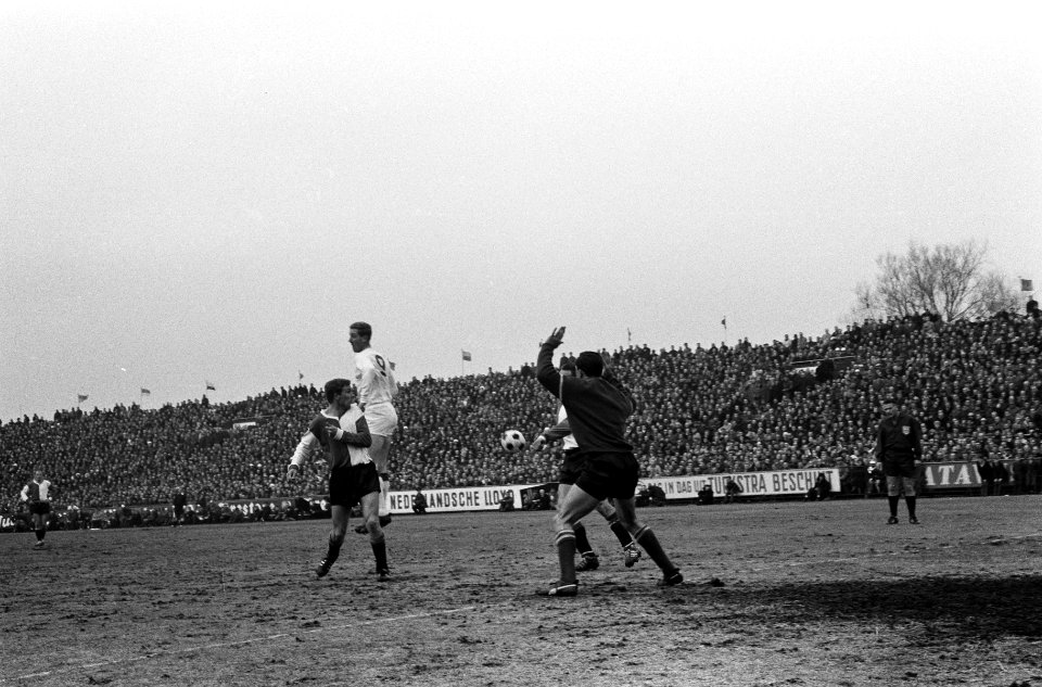 Ajax tegen Feijenoord 1-3 Spelmoment, Bestanddeelnr 914-9643